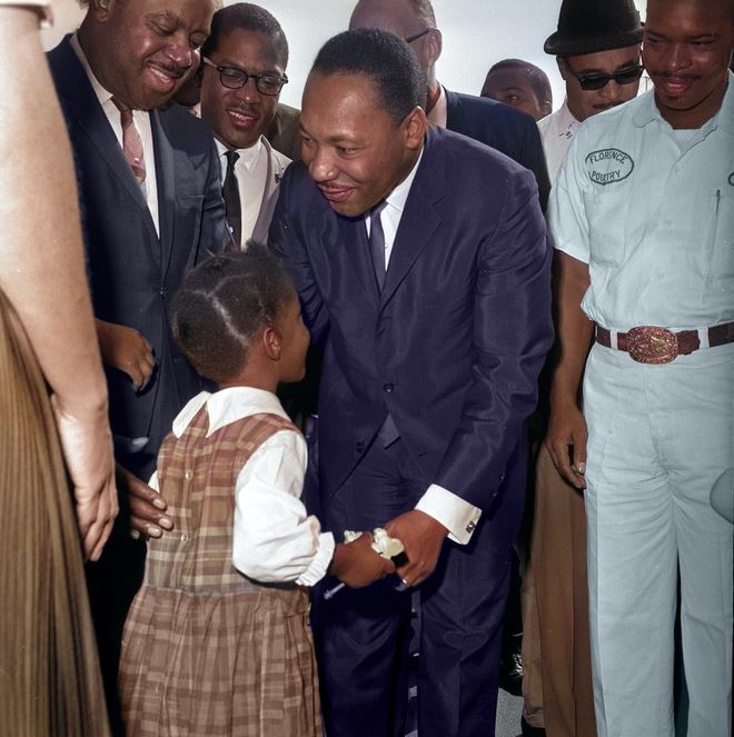 Martin Luther King; Nickerson Gardens housing project;1964
