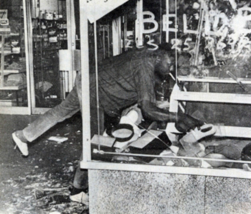 Looter, Watts riots 1965